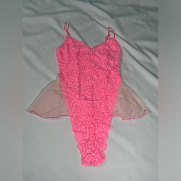 We Are Hah Rose Quartz/ pink Maid To Wear Lace Body Suit  Size S NWT - Picture 13 of 13
